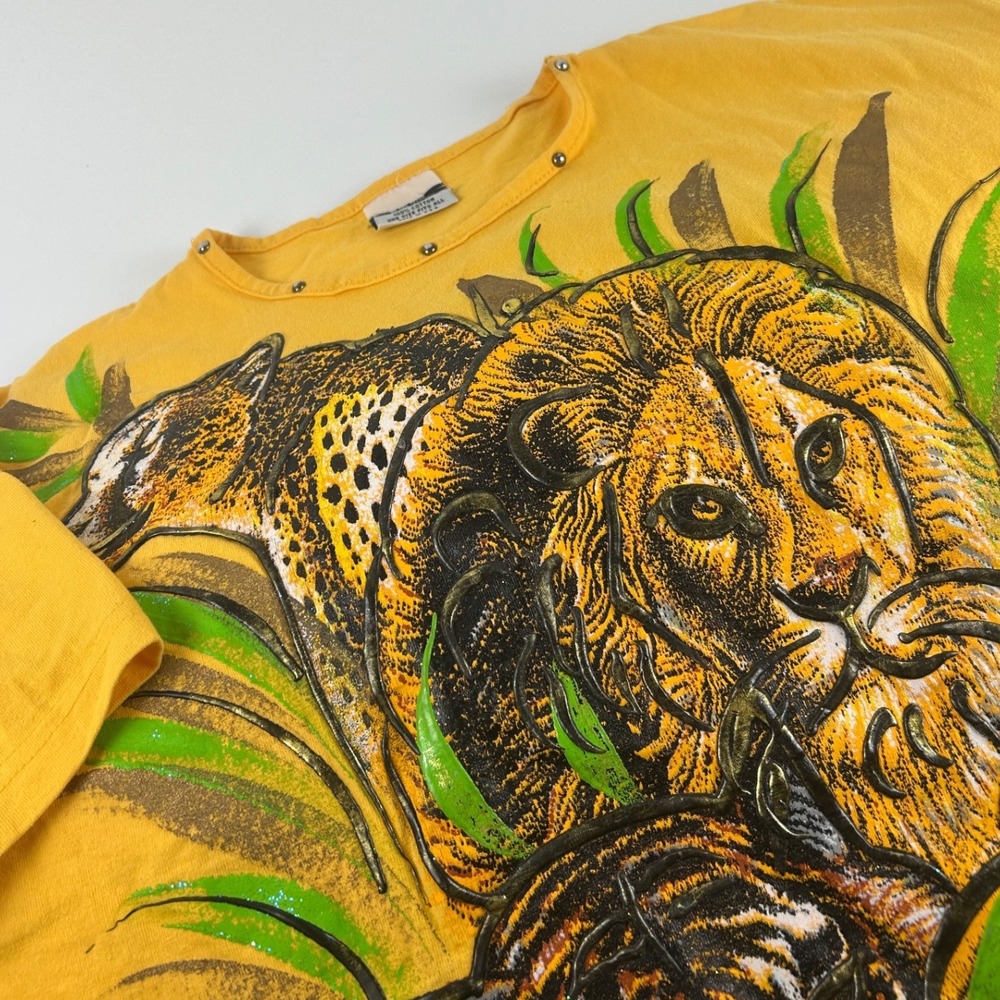 VTG 90s Lion Tiger Leopard Graphic T-Shirt Yellow Studded OSFA USA Festival